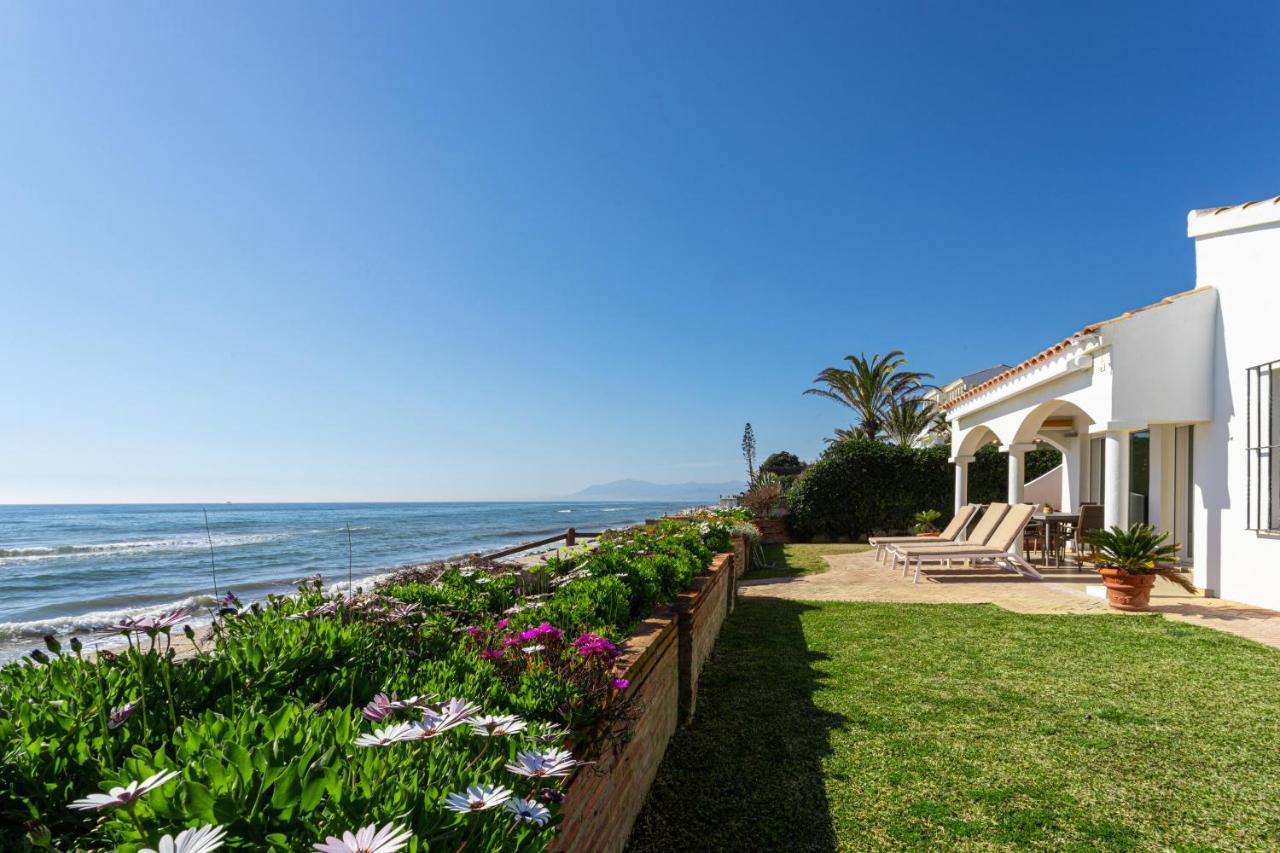 Charming Villa On The Seafront Marbella Dış mekan fotoğraf