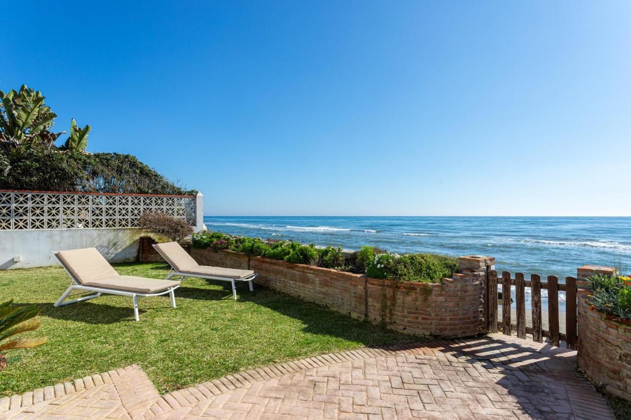 Charming Villa On The Seafront Marbella Dış mekan fotoğraf