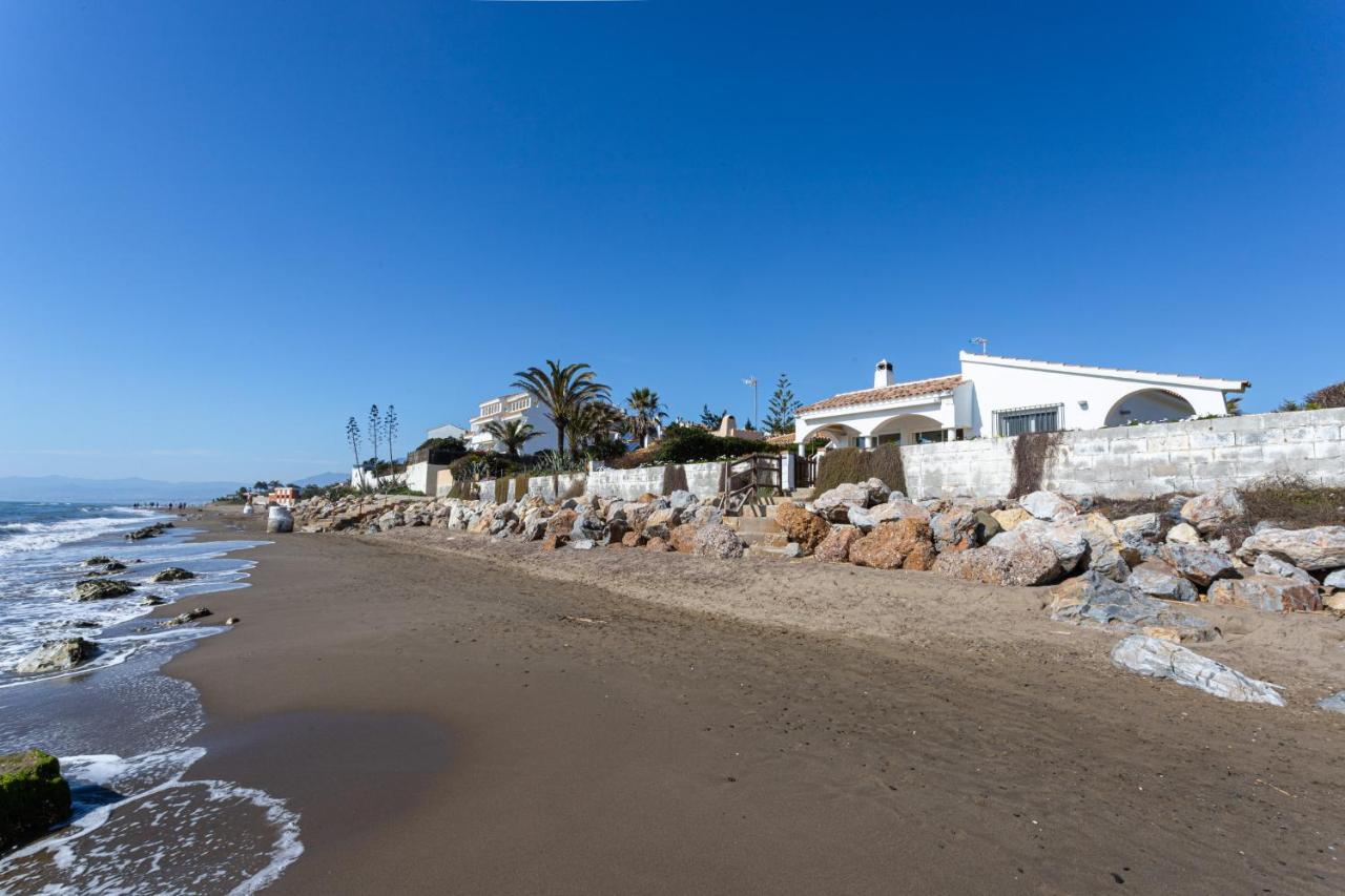 Charming Villa On The Seafront Marbella Dış mekan fotoğraf