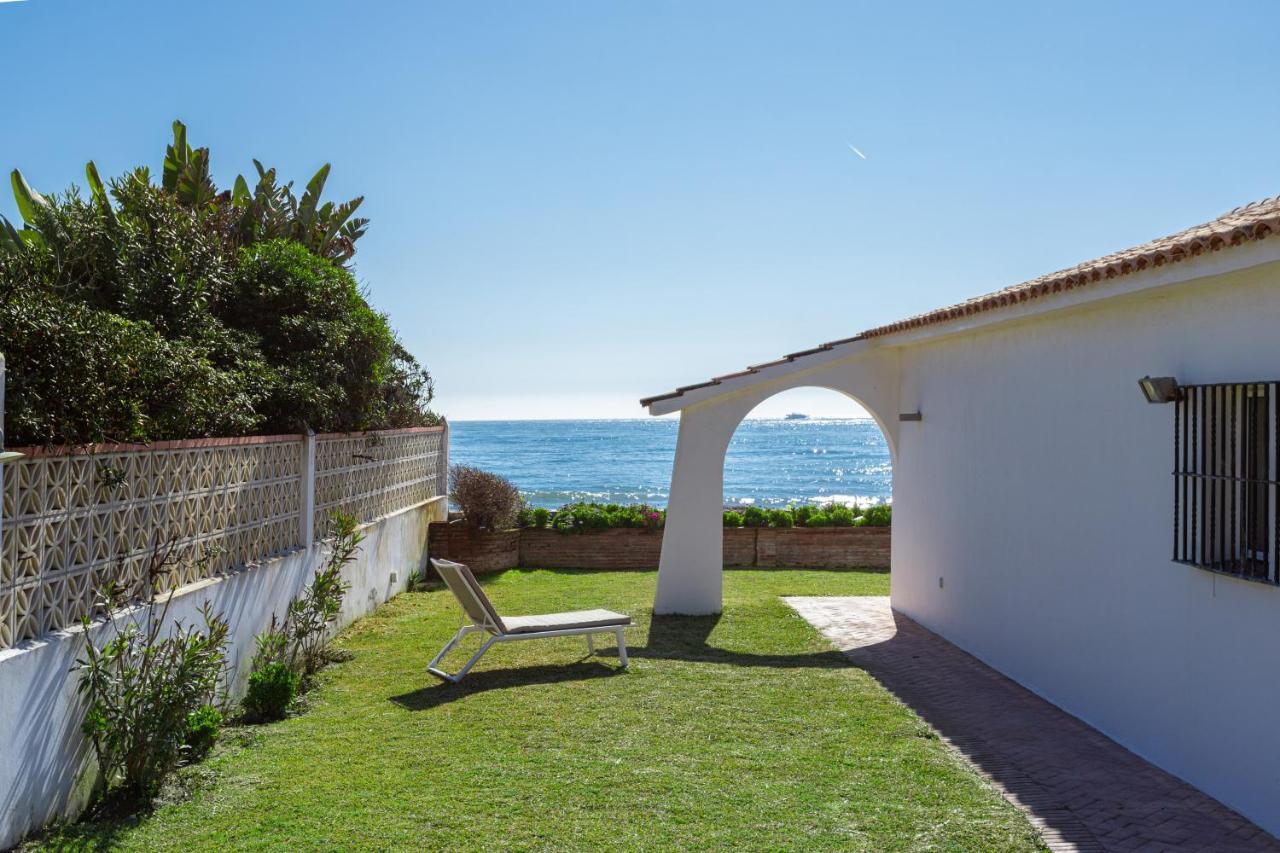 Charming Villa On The Seafront Marbella Dış mekan fotoğraf