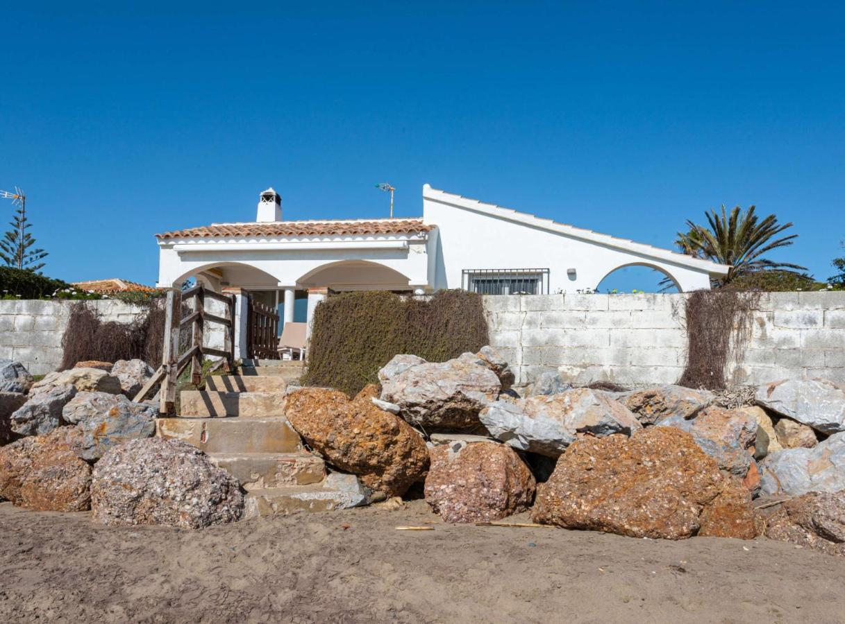 Charming Villa On The Seafront Marbella Dış mekan fotoğraf