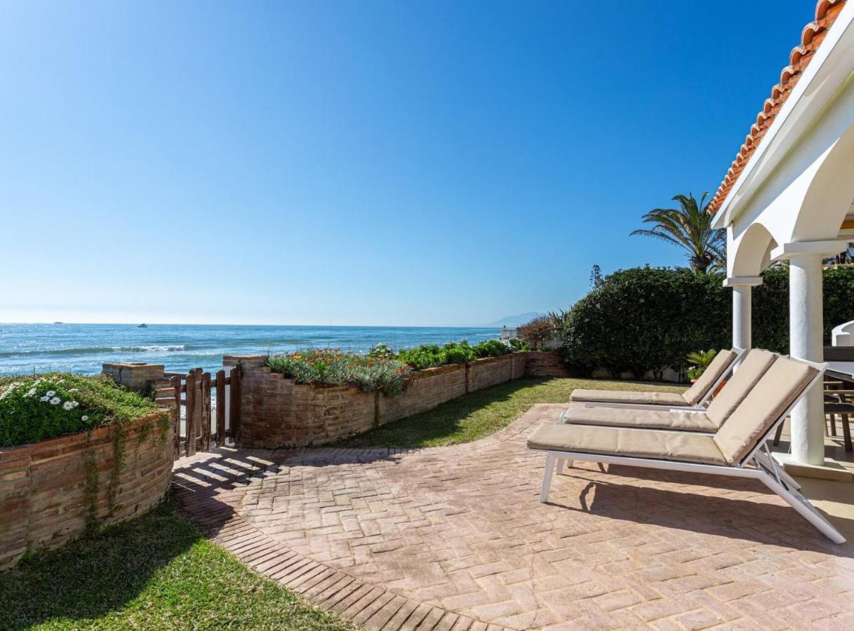 Charming Villa On The Seafront Marbella Dış mekan fotoğraf
