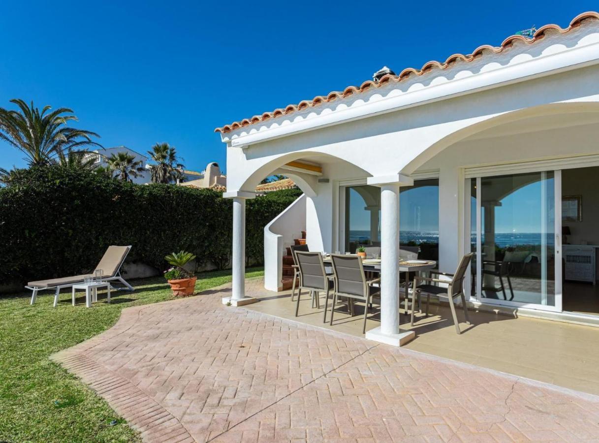 Charming Villa On The Seafront Marbella Dış mekan fotoğraf